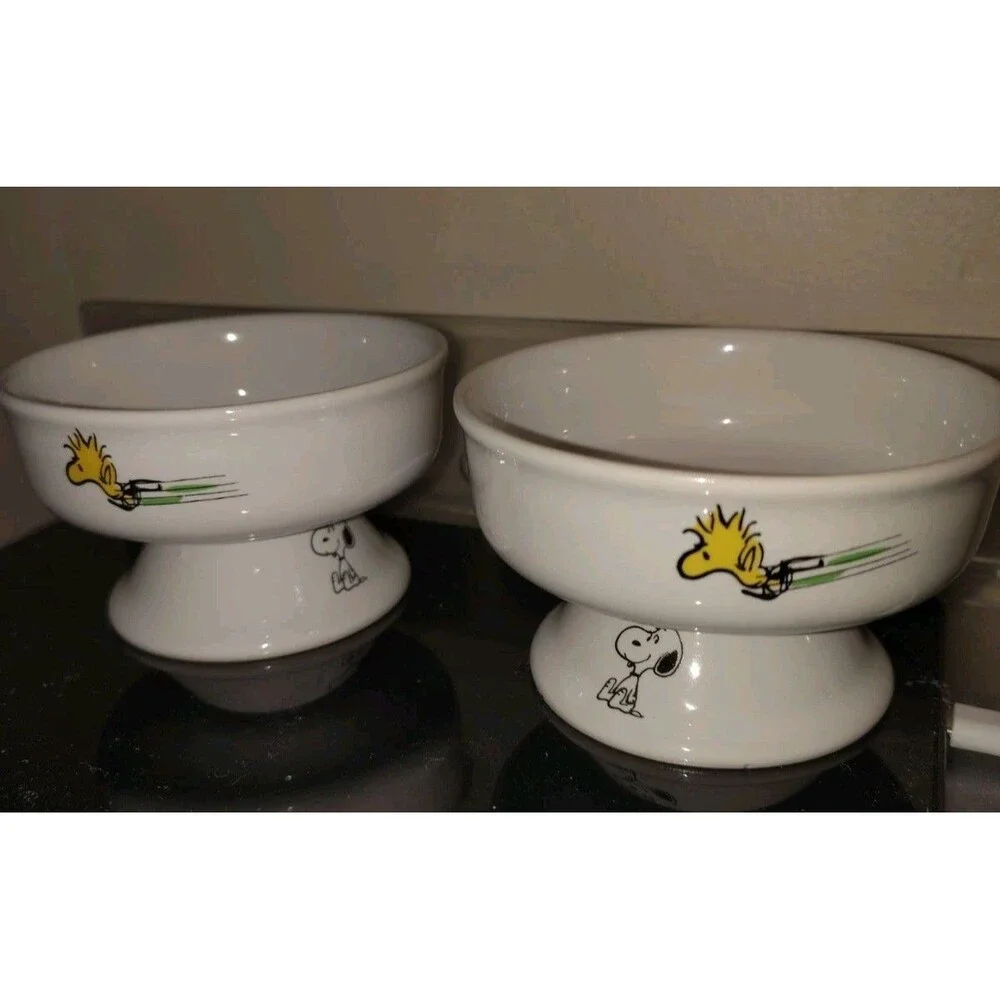 Vintage 1965 Peanuts Snoopy Woodstock Ceramic Ice Cream Pedestal Bowls Set of 2